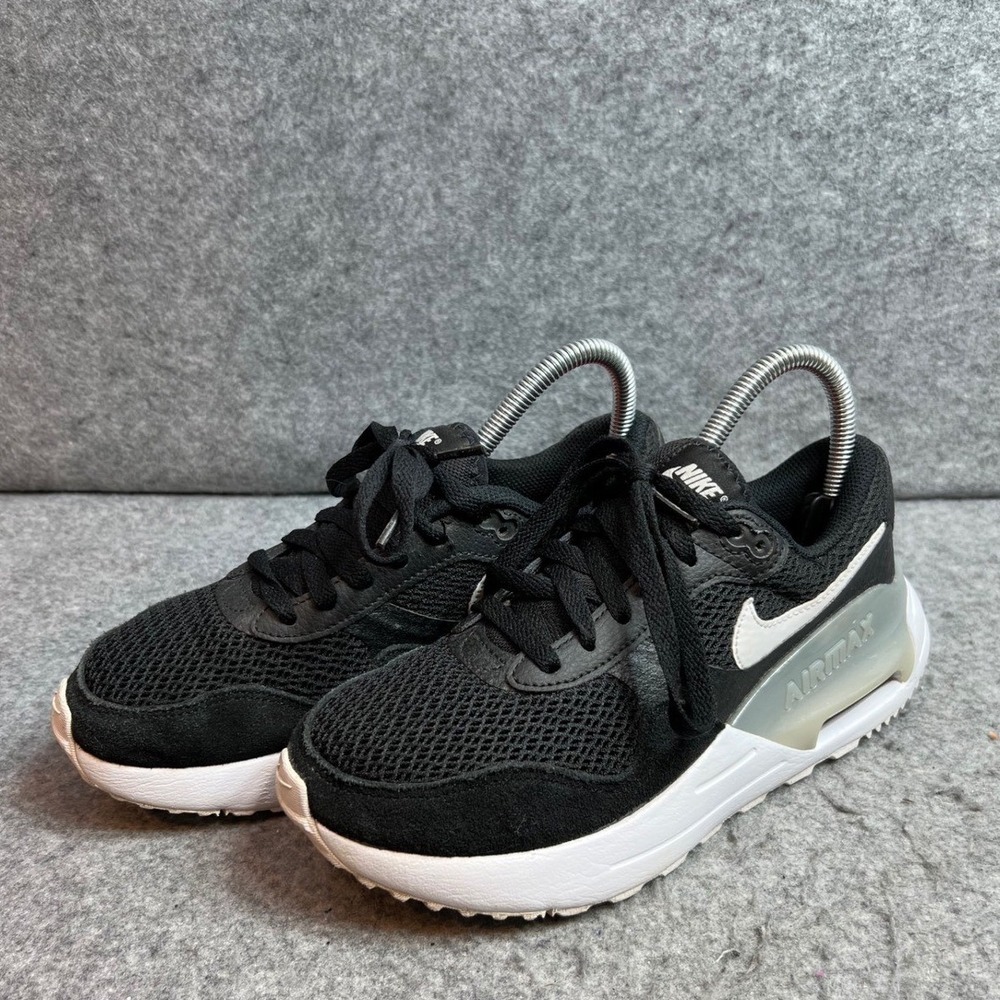 Nike Air Max SYSTM Womens Black White Sneakers Low Top Shoes Comfort Size 7